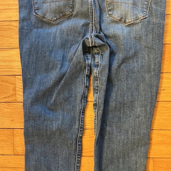 American Eagle Jeans - Picture 8 of 9